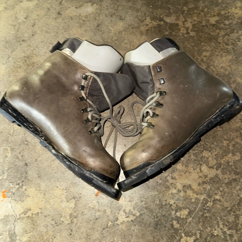 Asolo Glissade 400 Leather Ski Boots - 10.5 (28.5 Mondo) - Picture 1 of 5